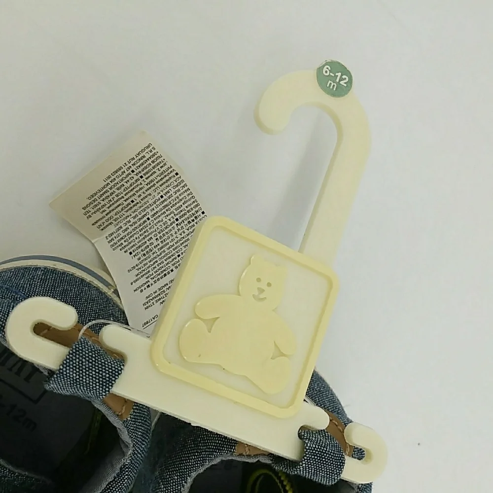 NWT Baby Gap Chambray Denim 6-12 Months Yellow Black Laces Sneakers